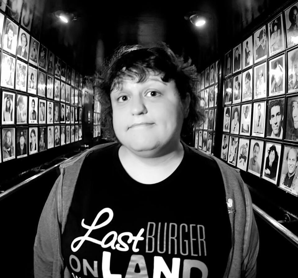 NIcole Yates in the Hallway at the Comedy Store. Pic taken by Troy Conrad